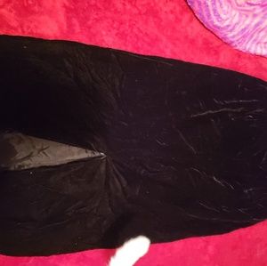 Black velvet slit skirt